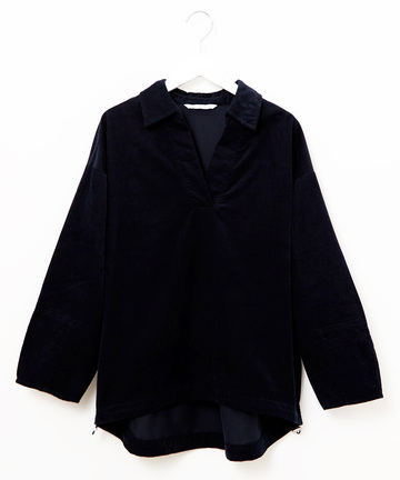 スキッパー デザイン ブラウス