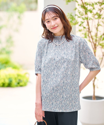 小花柄 シャーリング ブラウス【オンラインショップ・一部店舗限定】