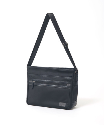 ナイロン フロントポケット ショルダーバッグ