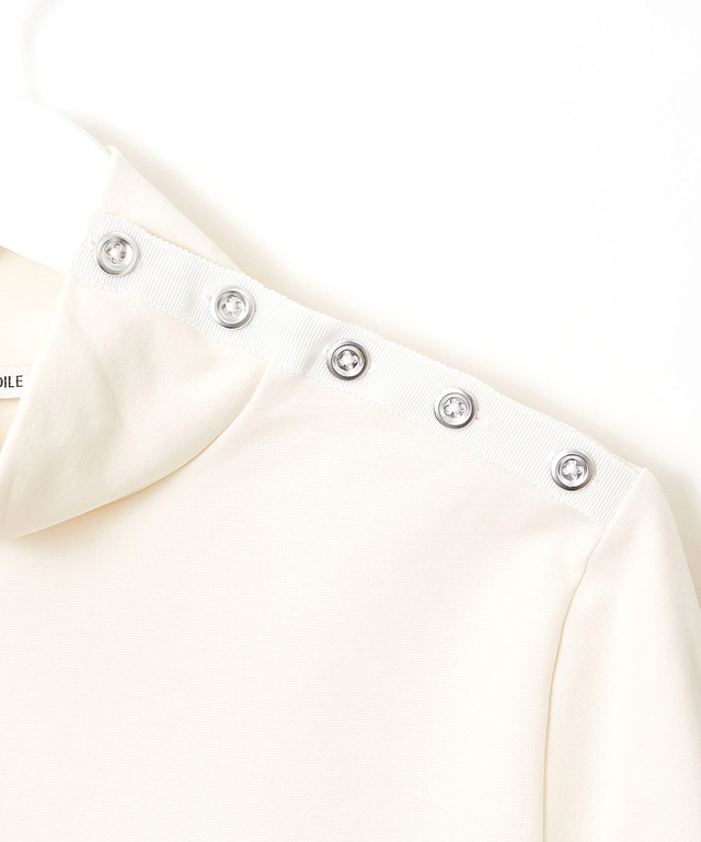 ボタン ハイネック カットソー