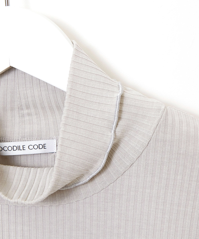 メロー配色フリルネック カットソー