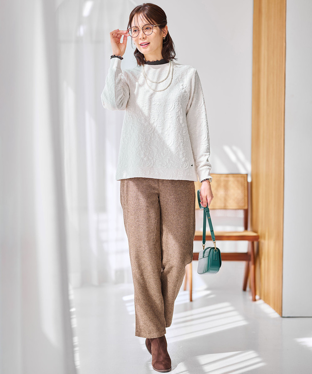 フラワージャカード モックネック トレーナー