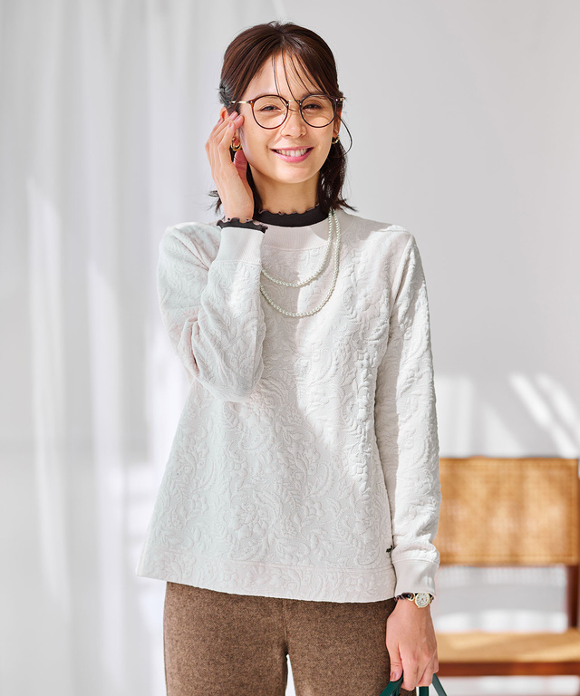 フラワージャカード モックネック トレーナー