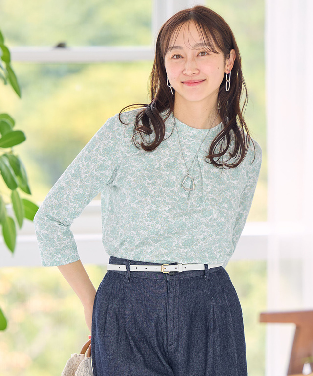 花柄プリント ハイネック プルオーバー