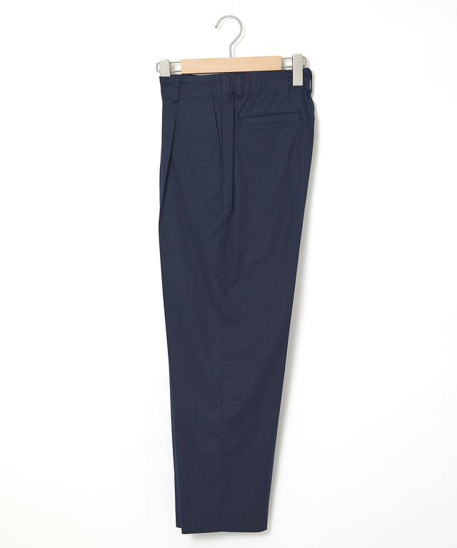 センタープレス タック パンツ