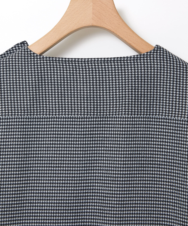 ショルダーボタン ワンピース