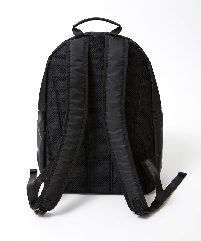 ダブルポケット デザイン リュック