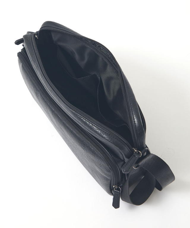 合成皮革 ミドルショルダー バッグ