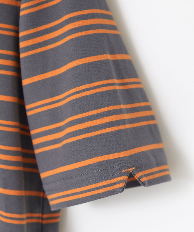 パネルボーダー サイドスリット カットソー