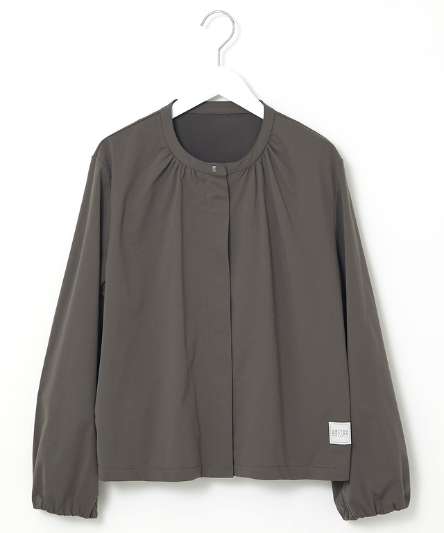 ギャザーデザイン ノーカラー ブルゾン【手洗いOK】