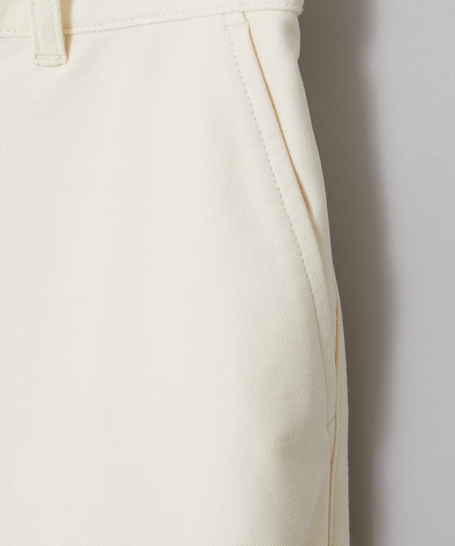 ストレッチ ストレート パンツ