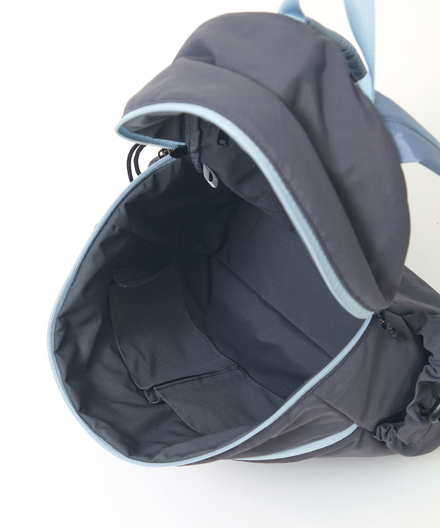 フロントポケット バイカラー リュック